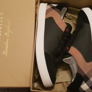 Mens Burberry shoes